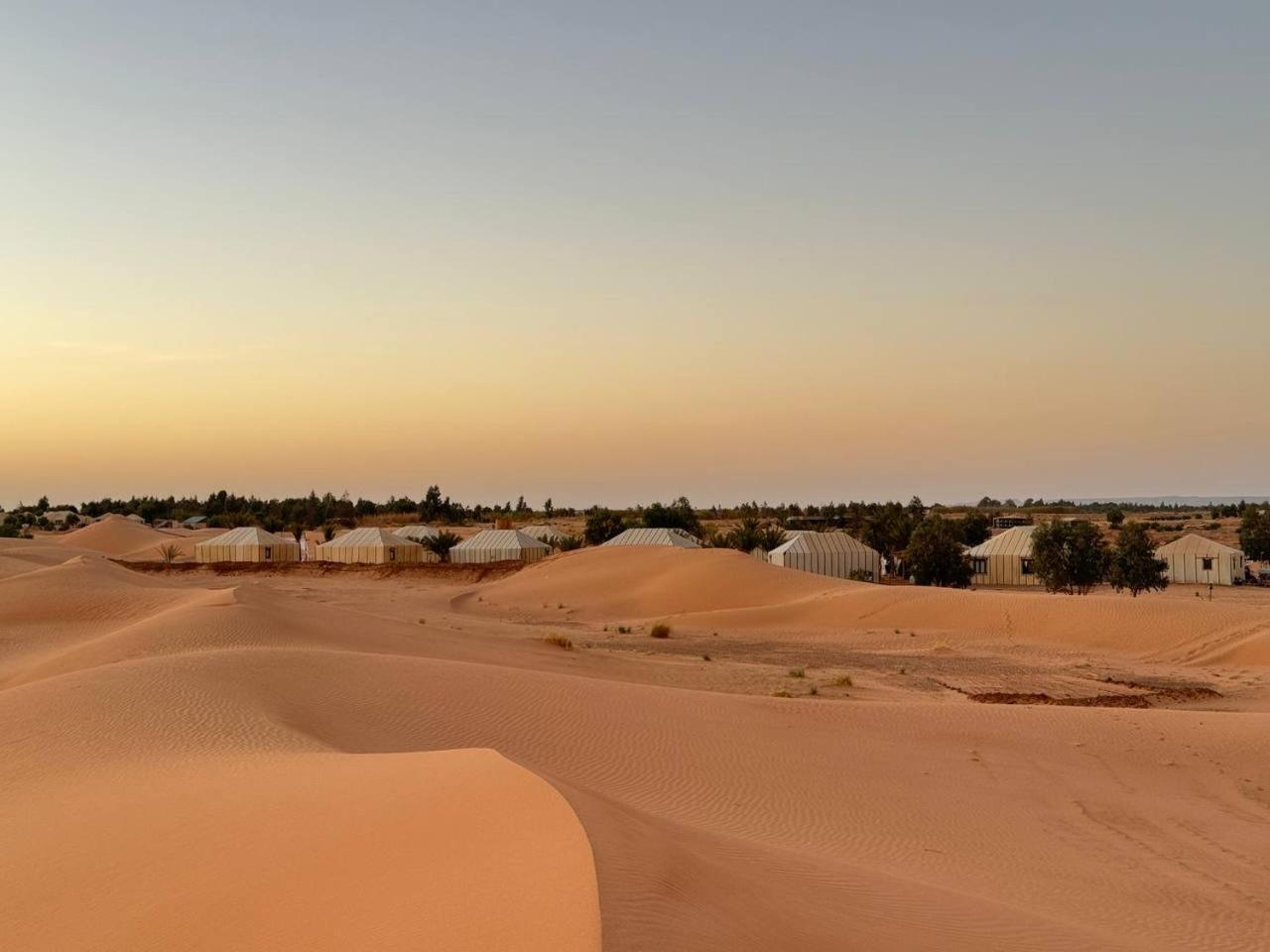 Erg Chebbi Sahara Camp Hotel Merzouga Exterior photo